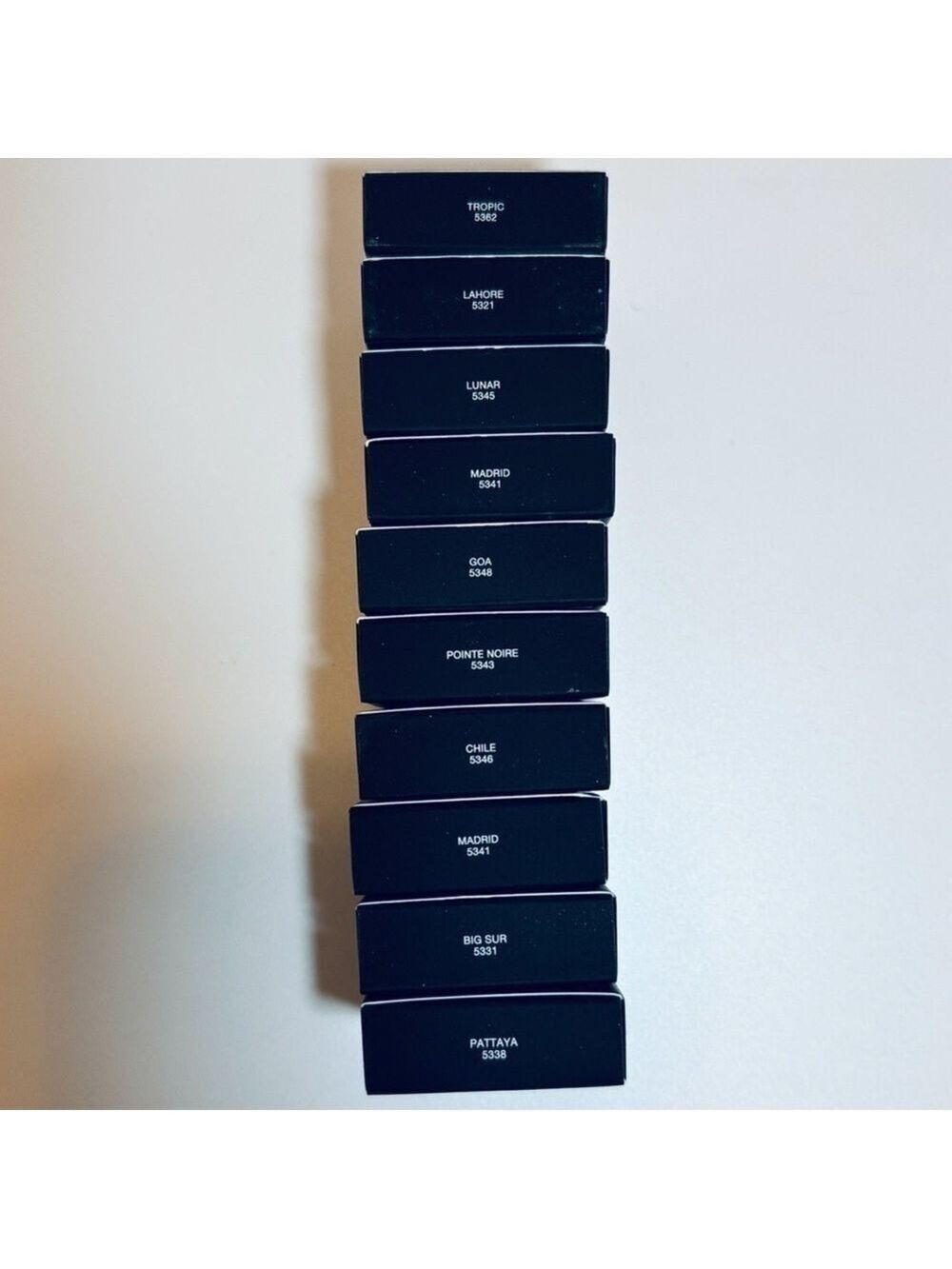 NARS classic single eyeshadows. Various colours. - Picture 3 of 4
